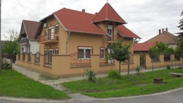 Szeman Kis Apartmanok Harkan Exterior foto